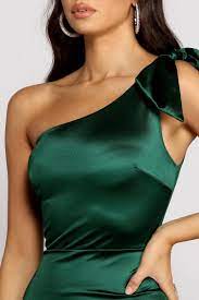 Off Shoulder Dresses