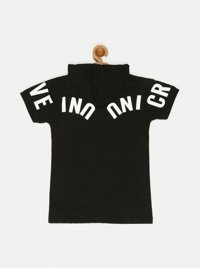 Boys Half Sleeves Round Neck T-Shirt (Black)