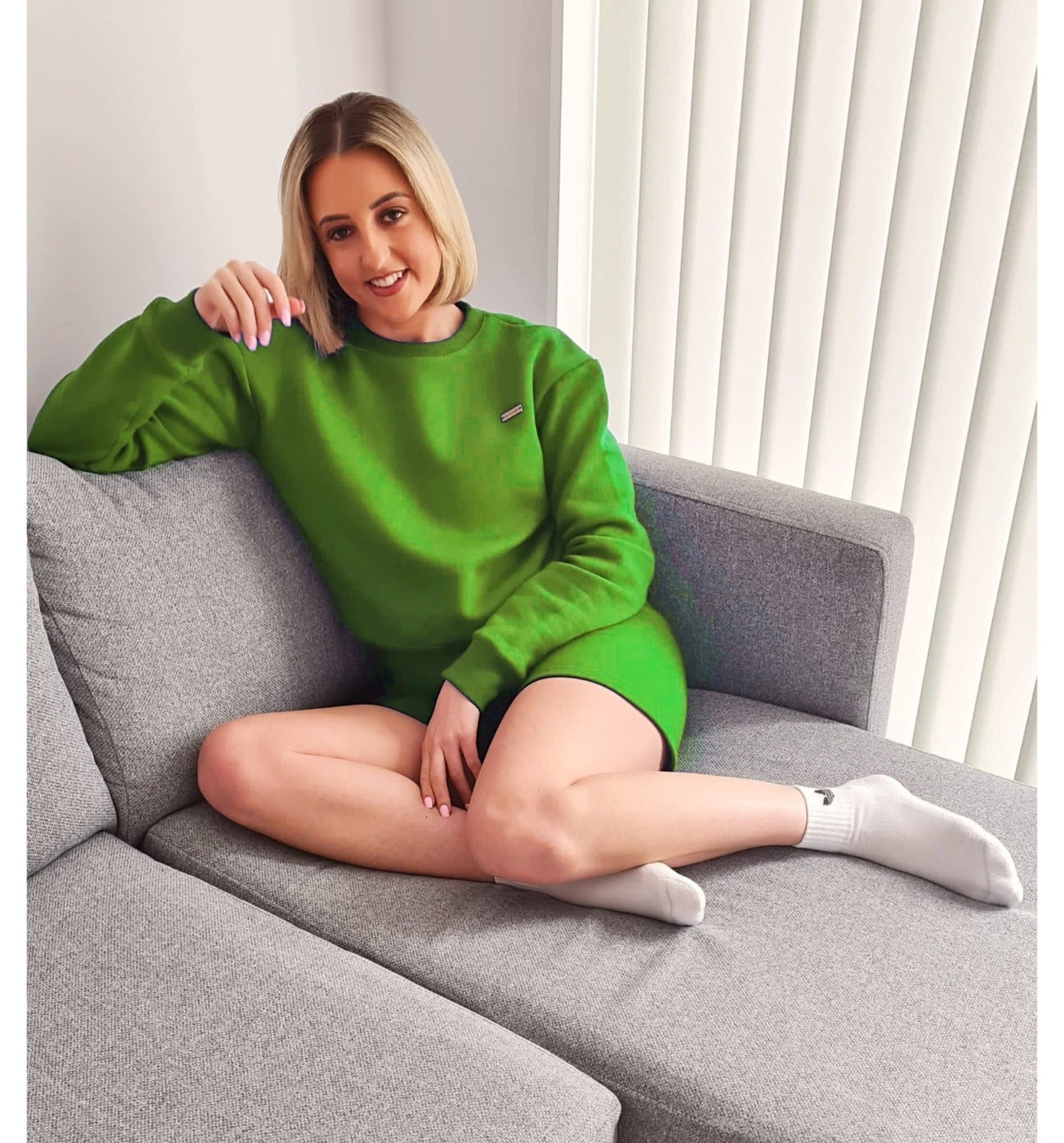 CLAUDIA  HOLIDAY VIBES SWEATER SHORT LOUNGEWEAR SET - Bottle Green