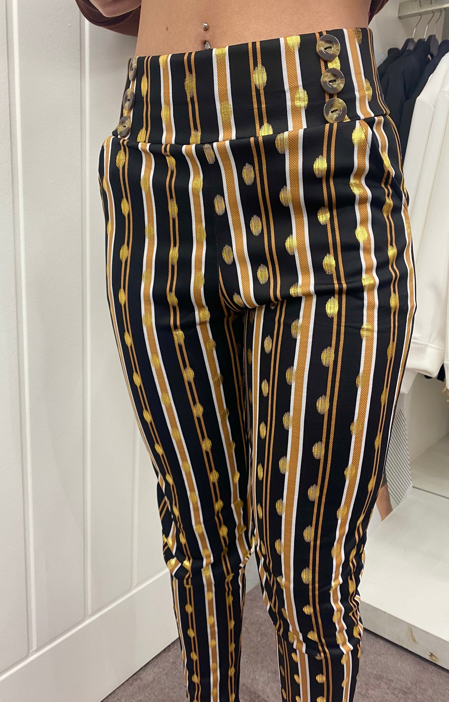 LYCRA GOLD BROWN  BUTTON LEGGINGS & CROP SWEAT SHIRT