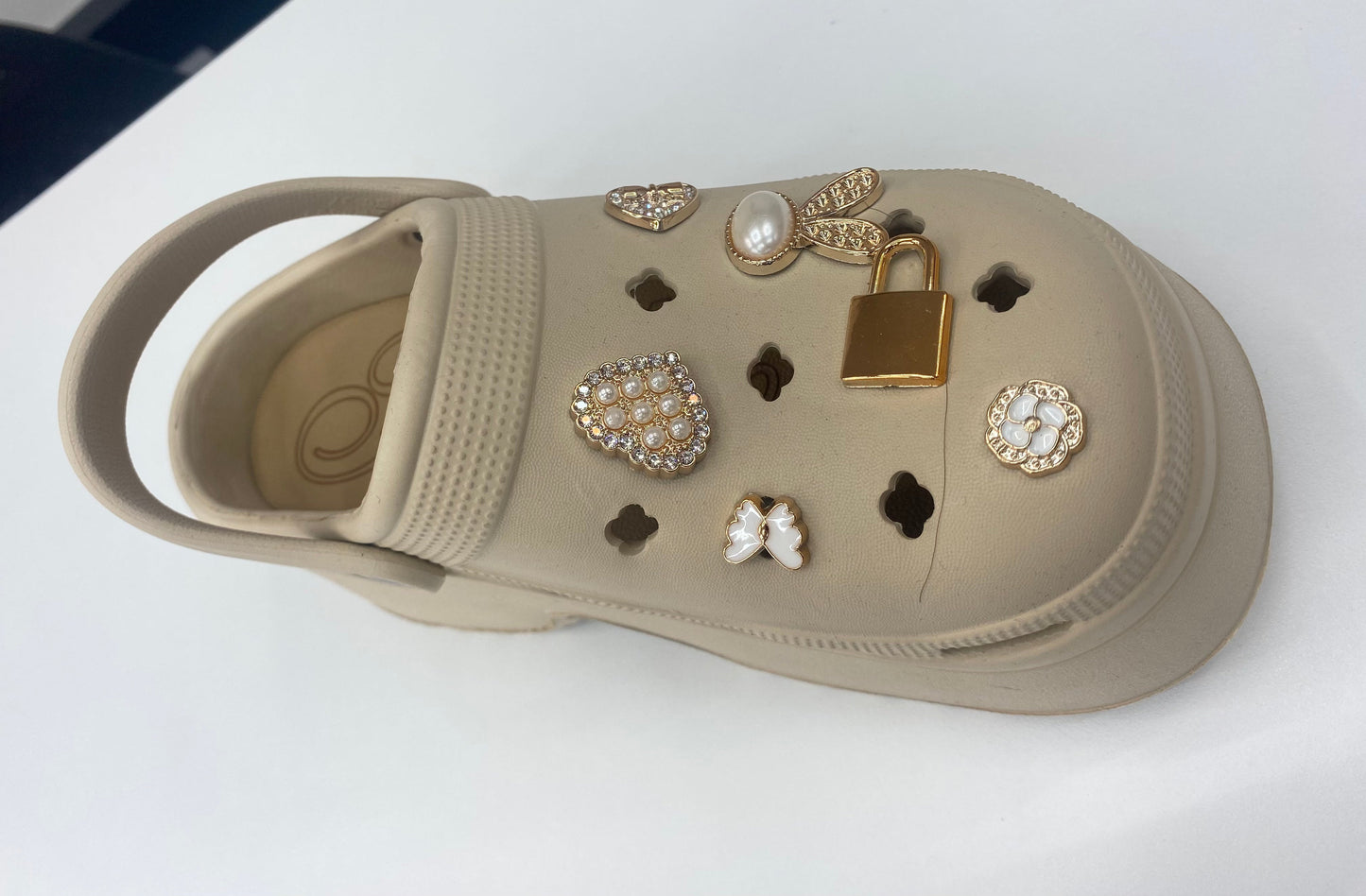 Beige Heart Pendant Butterfly Studded CROCS