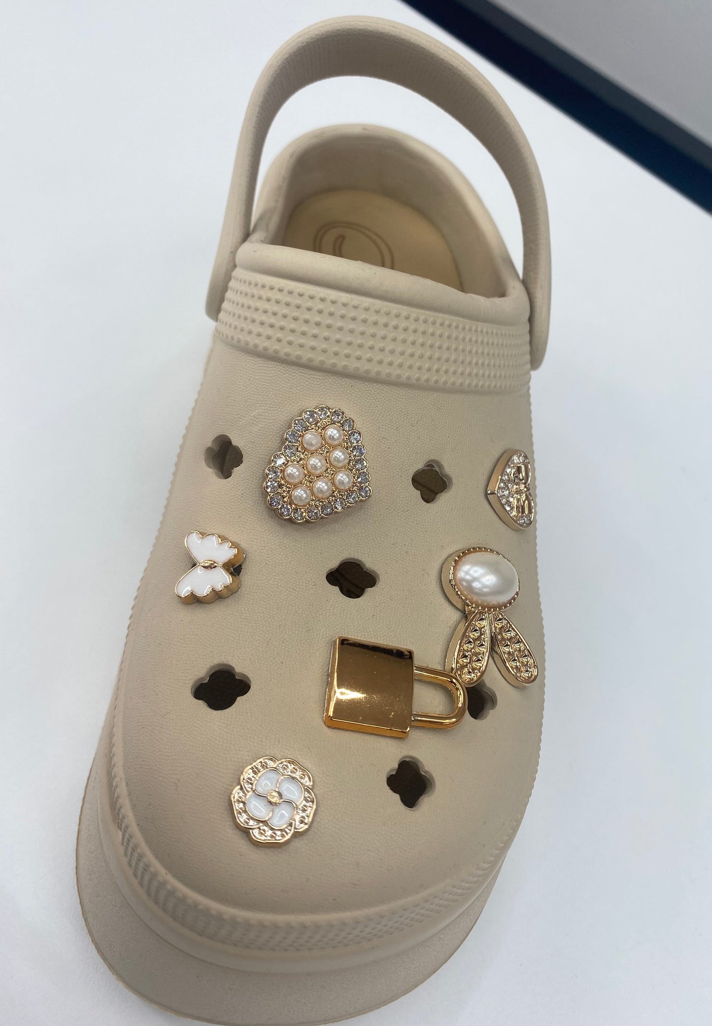 Beige Heart Pendant Butterfly Studded CROCS