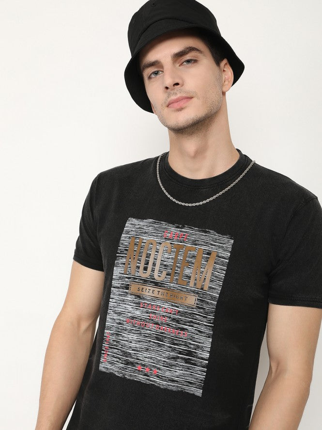 Men Half Sleeves Round Neck T-Shirt (Red)